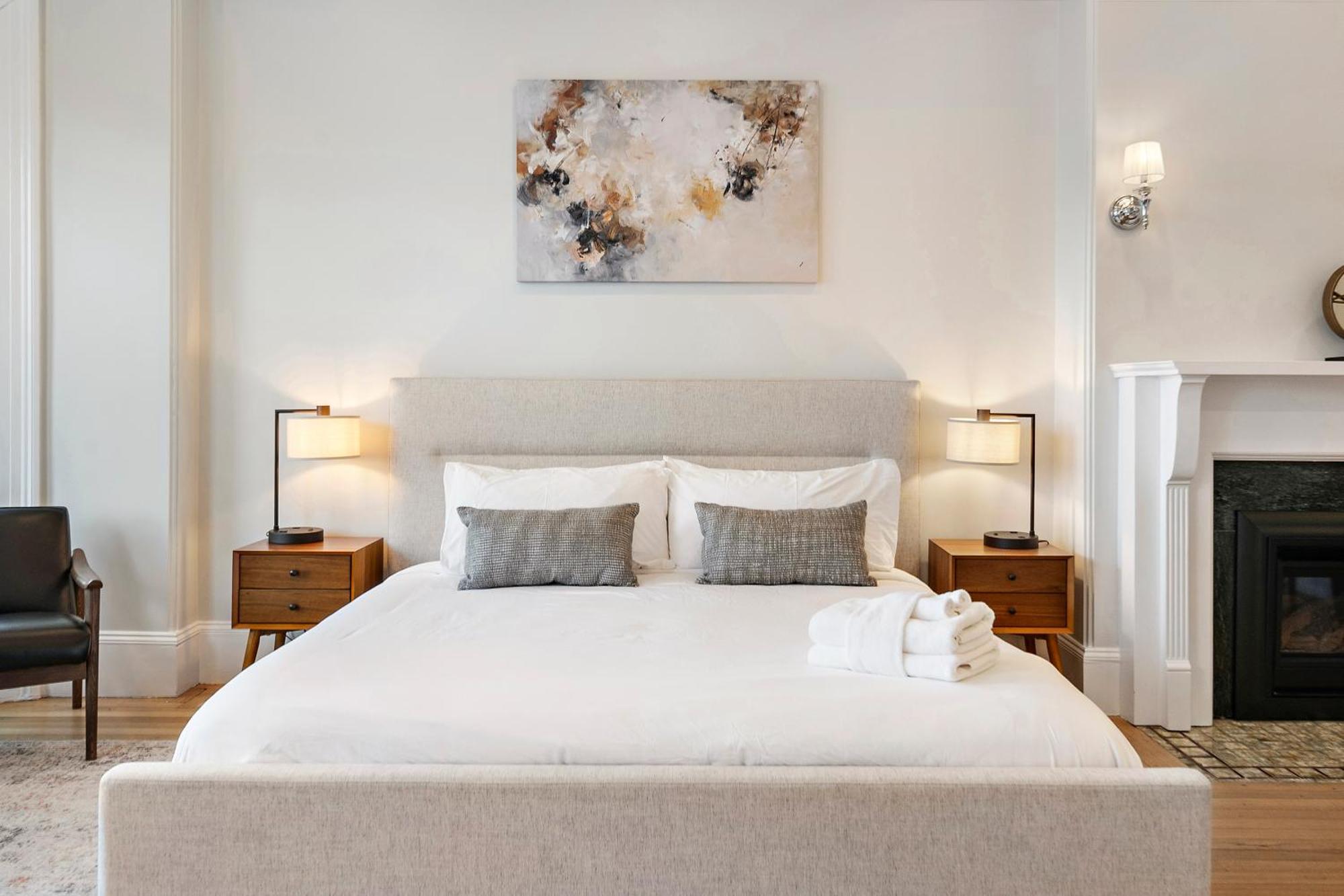Charlesgate Suites Бостон Экстерьер фото